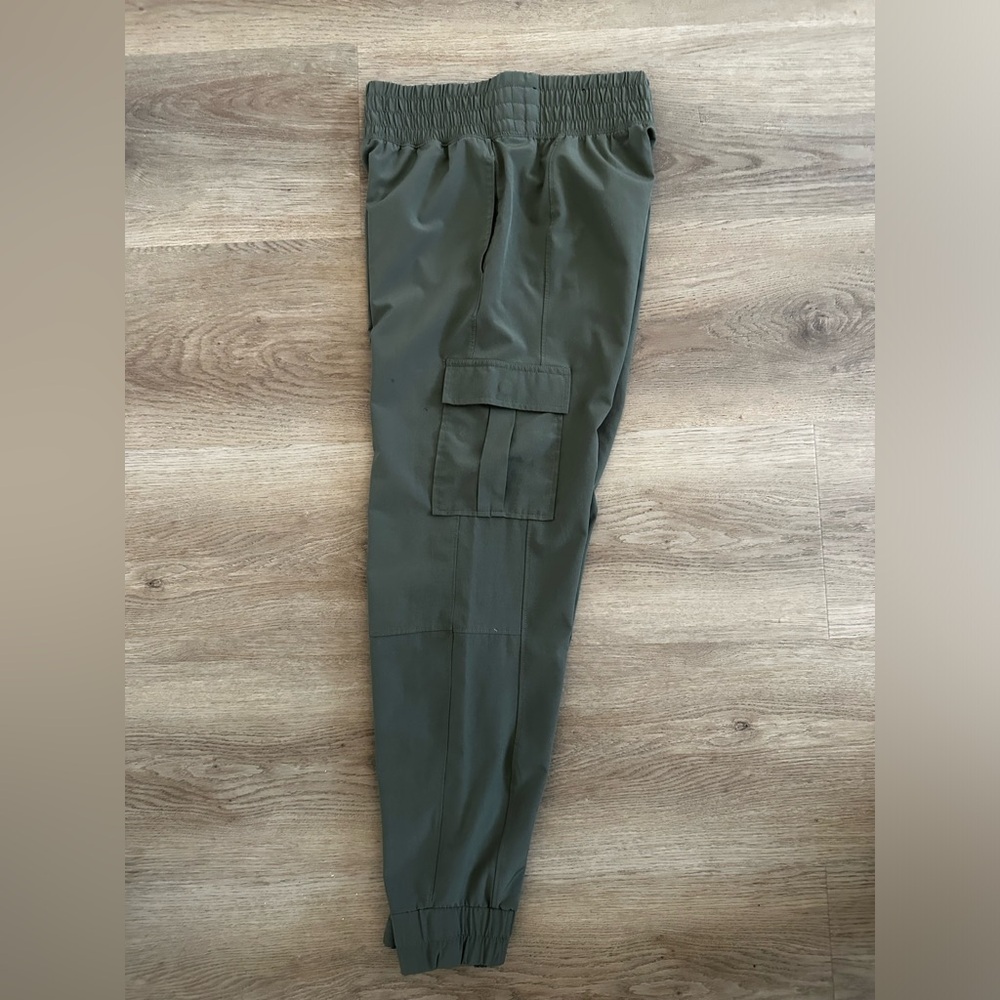 Abercrombie Ypb Motion Tek Cargo Jogger Xs - image 2